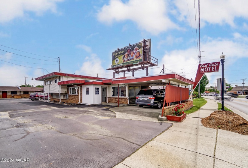 1327 Bellefontaine Avenue, Lima, Ohio, ,Commercial Sale,For Sale,Bellefontaine,304857