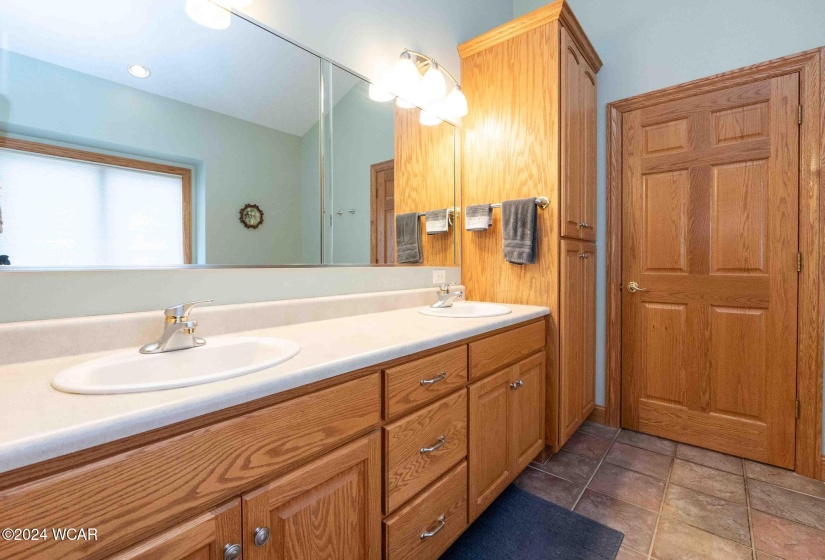 469 Riverbend Drive, Bluffton, Ohio, 4 Bedrooms Bedrooms, ,3 BathroomsBathrooms,Residential,For Sale,Riverbend,305771