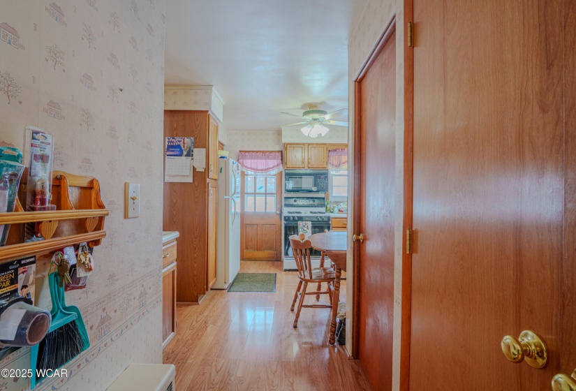 405 Walcot Street, Willshire, Ohio, 2 Bedrooms Bedrooms, ,1 BathroomBathrooms,Residential,For Sale,Walcot,305803