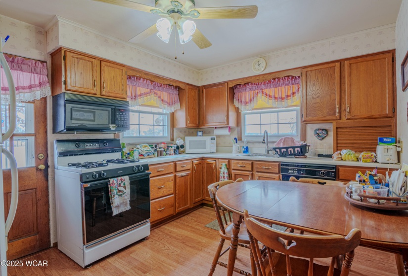 405 Walcot Street, Willshire, Ohio, 2 Bedrooms Bedrooms, ,1 BathroomBathrooms,Residential,For Sale,Walcot,305803