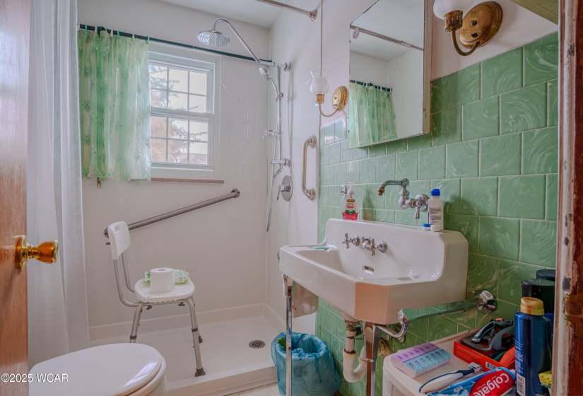 405 Walcot Street, Willshire, Ohio, 2 Bedrooms Bedrooms, ,1 BathroomBathrooms,Residential,For Sale,Walcot,305803