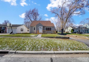 719 Race Street, Van Wert, Ohio, 4 Bedrooms Bedrooms, ,3 BathroomsBathrooms,Residential,For Sale,Race,305860
