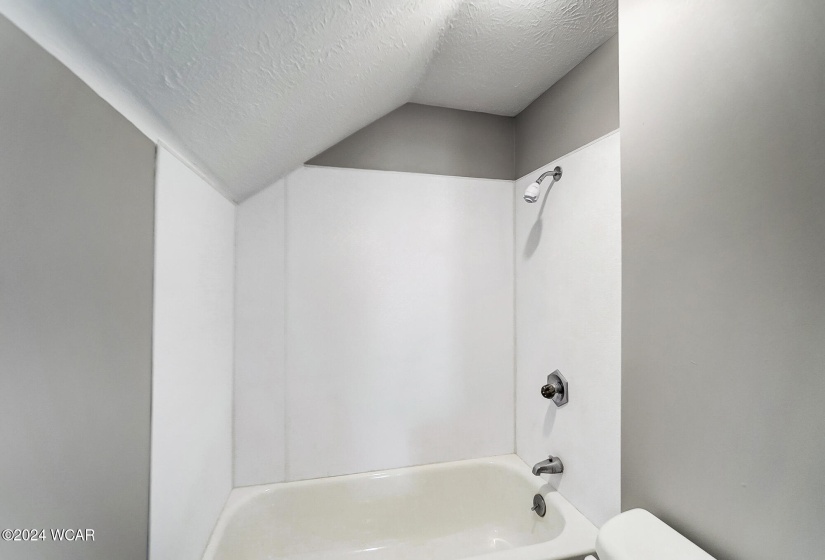 719 Race Street, Van Wert, Ohio, 4 Bedrooms Bedrooms, ,3 BathroomsBathrooms,Residential,For Sale,Race,305860