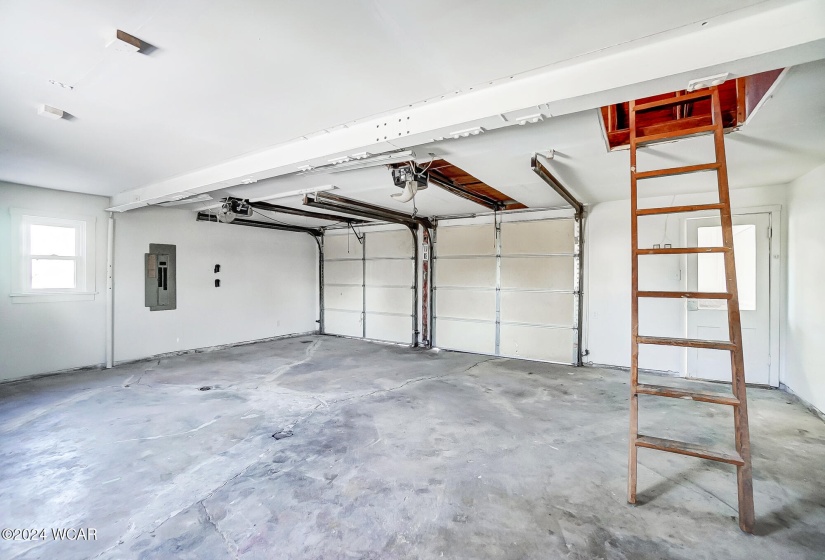 719 Race Street, Van Wert, Ohio, 4 Bedrooms Bedrooms, ,3 BathroomsBathrooms,Residential,For Sale,Race,305860