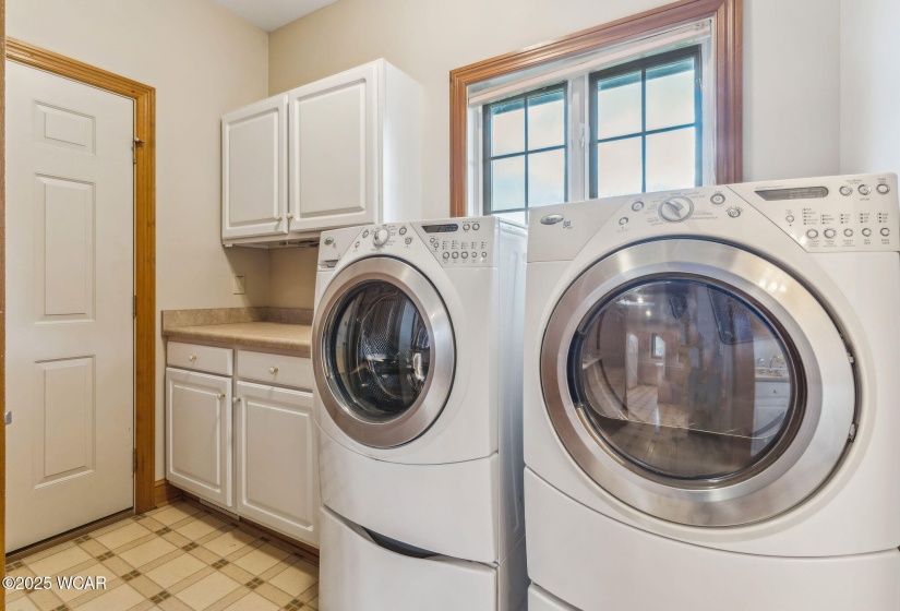 803 Union St. Street, Ada, Ohio, 3 Bedrooms Bedrooms, ,2 BathroomsBathrooms,Residential,For Sale,Union St.,305928