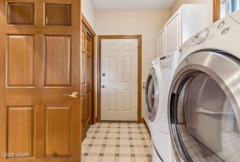 803 Union St. Street, Ada, Ohio, 3 Bedrooms Bedrooms, ,2 BathroomsBathrooms,Residential,For Sale,Union St.,305928