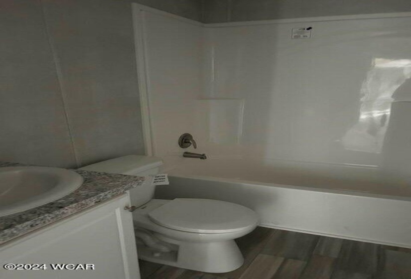 551 Leonard Avenue, Lima, Ohio, 3 Bedrooms Bedrooms, ,2 BathroomsBathrooms,Residential,For Sale,Leonard,303432