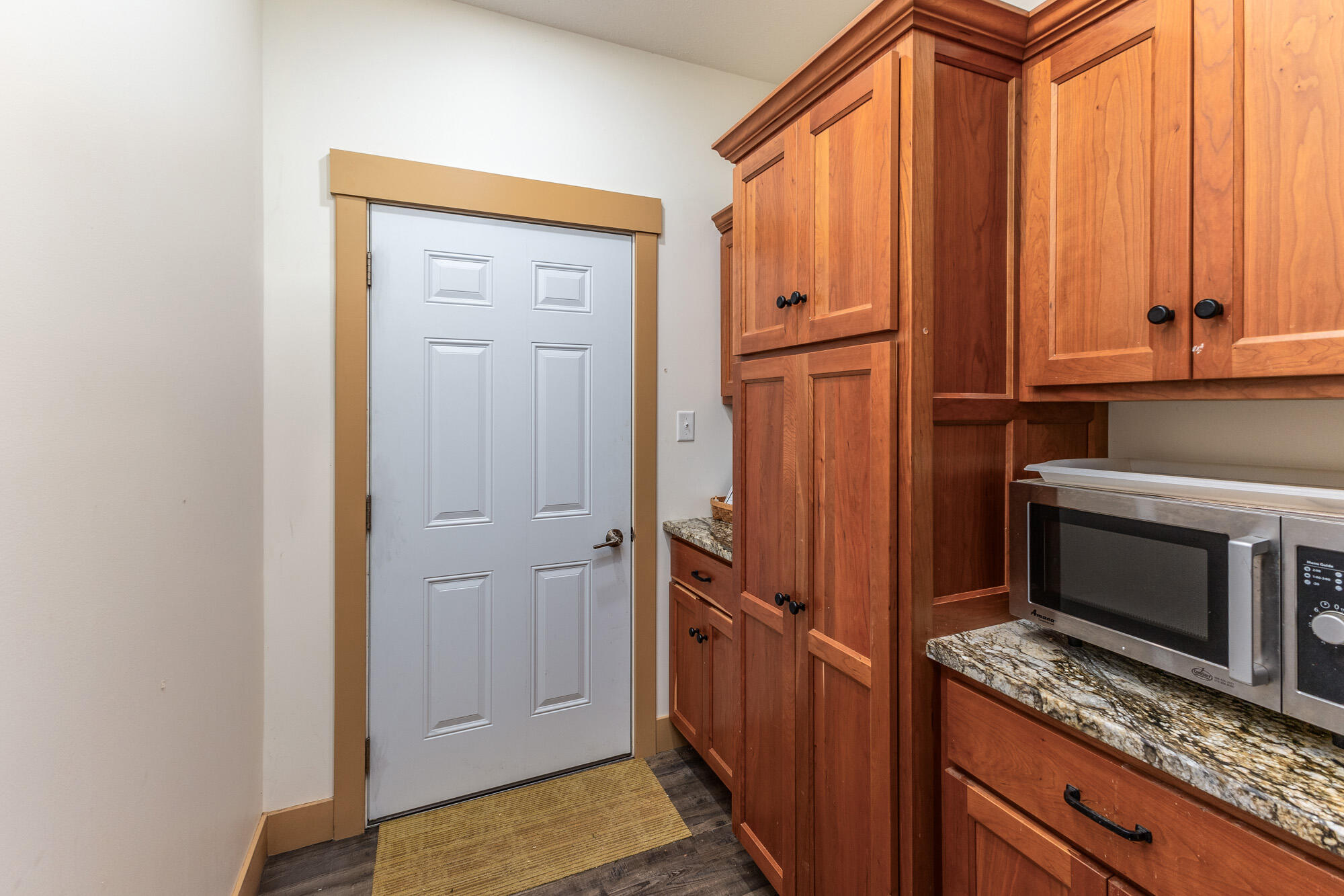 10222 Augusta Lane, Piqua, Ohio 45356
