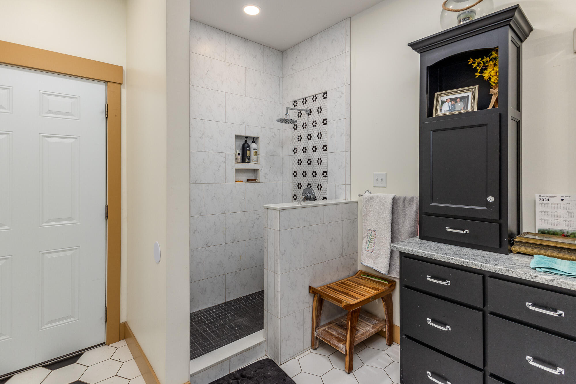 10222 Augusta Lane, Piqua, Ohio 45356