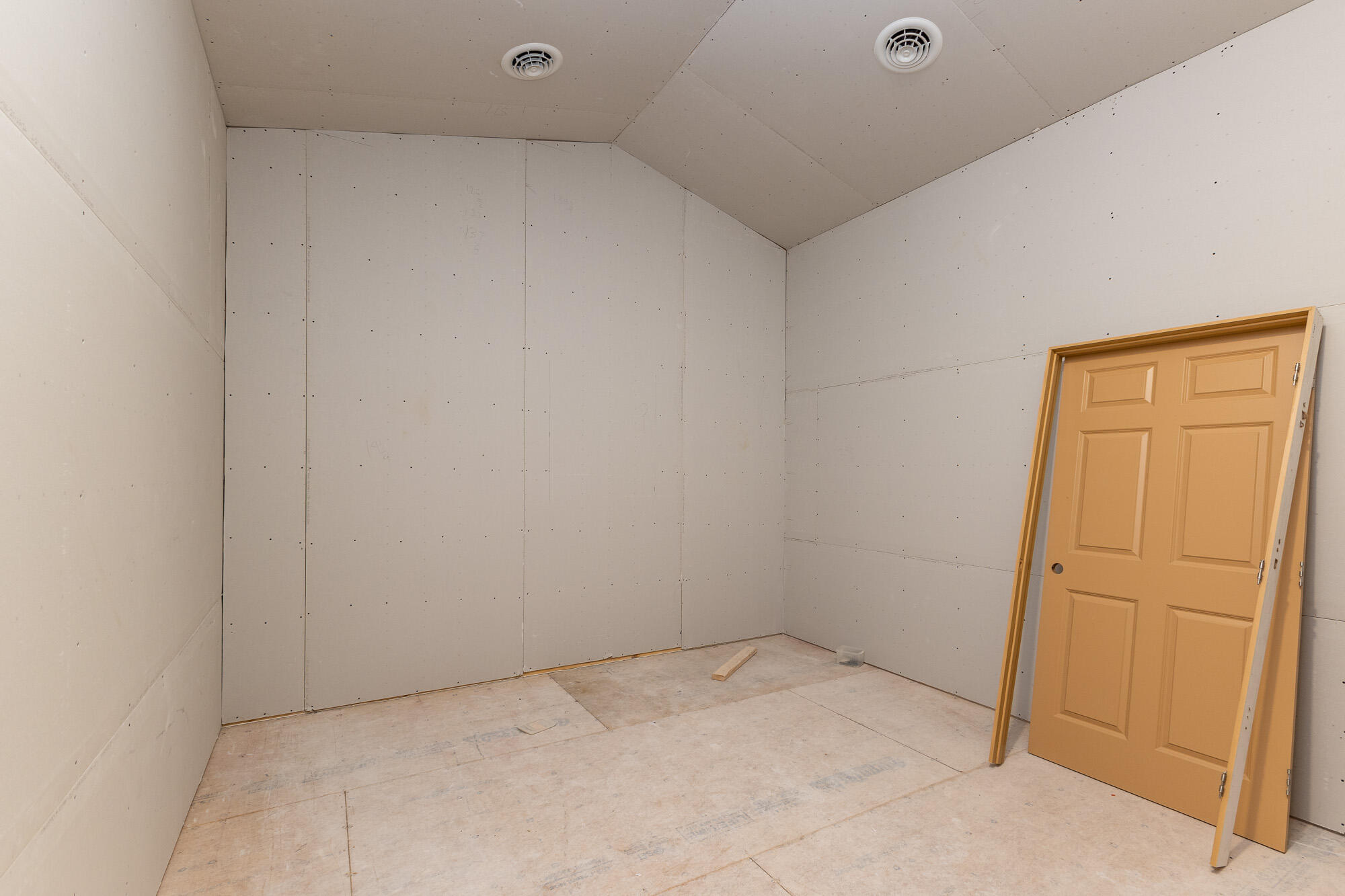 10222 Augusta Lane, Piqua, Ohio 45356