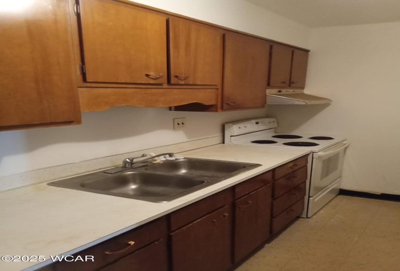 1221 Union Street, Fostoria, Ohio, 16 Bedrooms Bedrooms, ,8 BathroomsBathrooms,Residential Income,For Sale,Union,305949