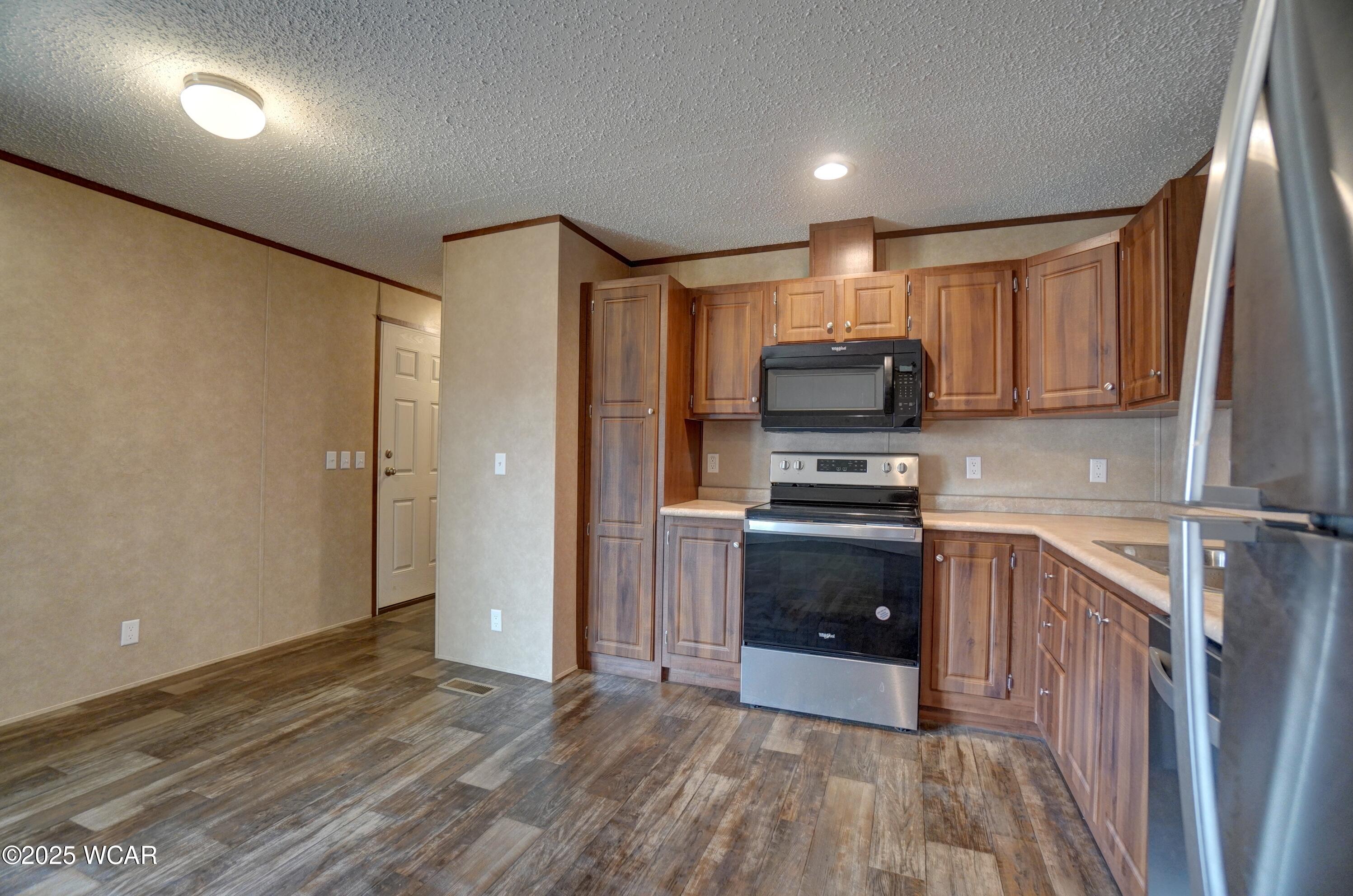 1503 Findlay Road, Lima, Ohio