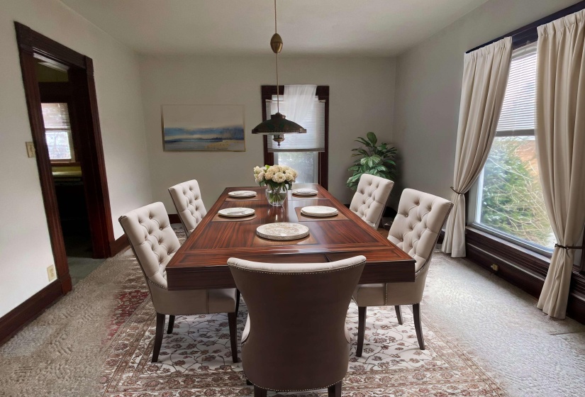 IMG_0803 - Dining Room - Standard - 2