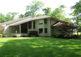 10207 Oak Creek Drive, Sidney, Ohio 45365, 3 Bedrooms Bedrooms, ,4 BathroomsBathrooms,Residential,For Sale,Oak Creek,1036424