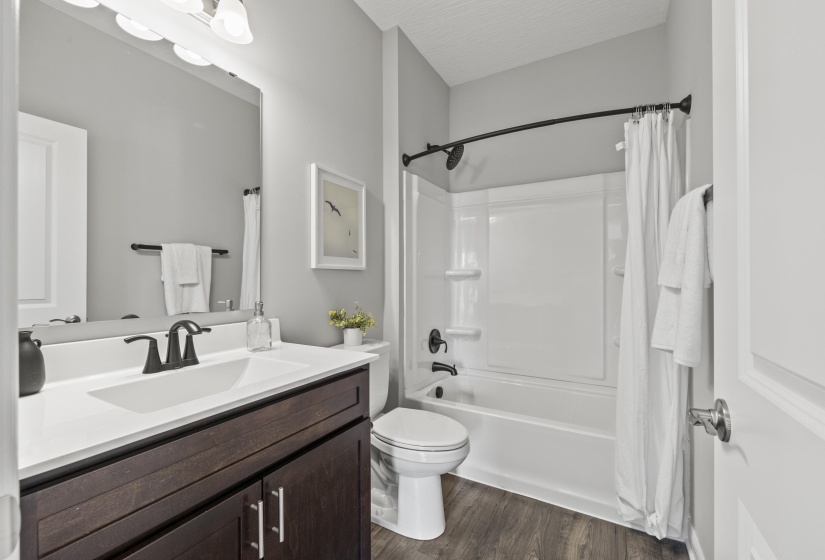 full bathroom 2