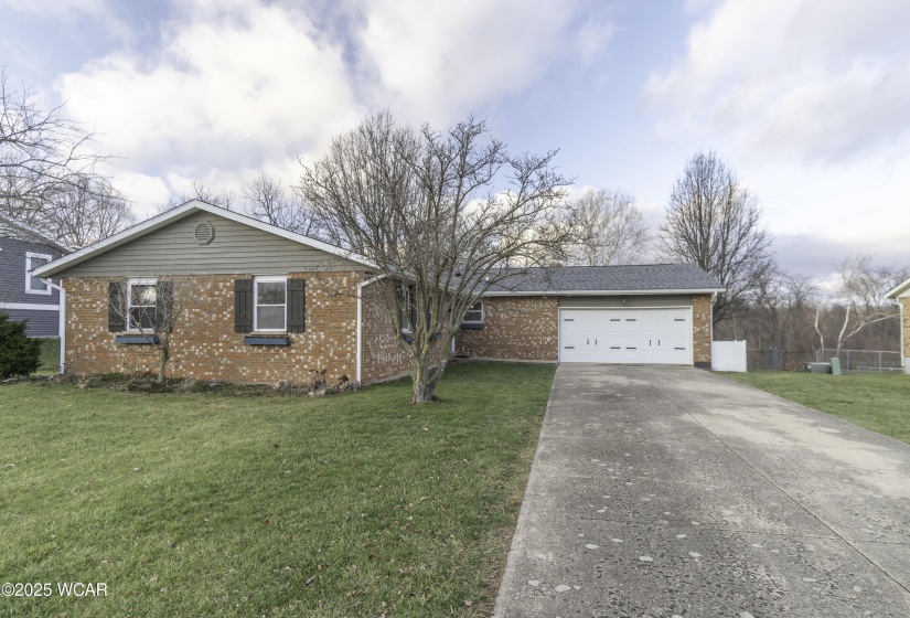 524 Arrowhead Drive, Sidney, Ohio, 3 Bedrooms Bedrooms, ,2 BathroomsBathrooms,Residential,For Sale,Arrowhead,305948