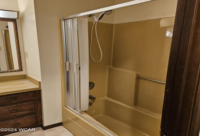 1581 Walnut Ct Court, Lima, Ohio, 4 Bedrooms Bedrooms, ,2 BathroomsBathrooms,Residential,For Sale,Walnut Ct,306076