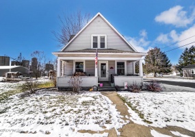 204 Walnut Street, Middle Point, Ohio, 3 Bedrooms Bedrooms, ,2 BathroomsBathrooms,Residential,For Sale,Walnut,306058