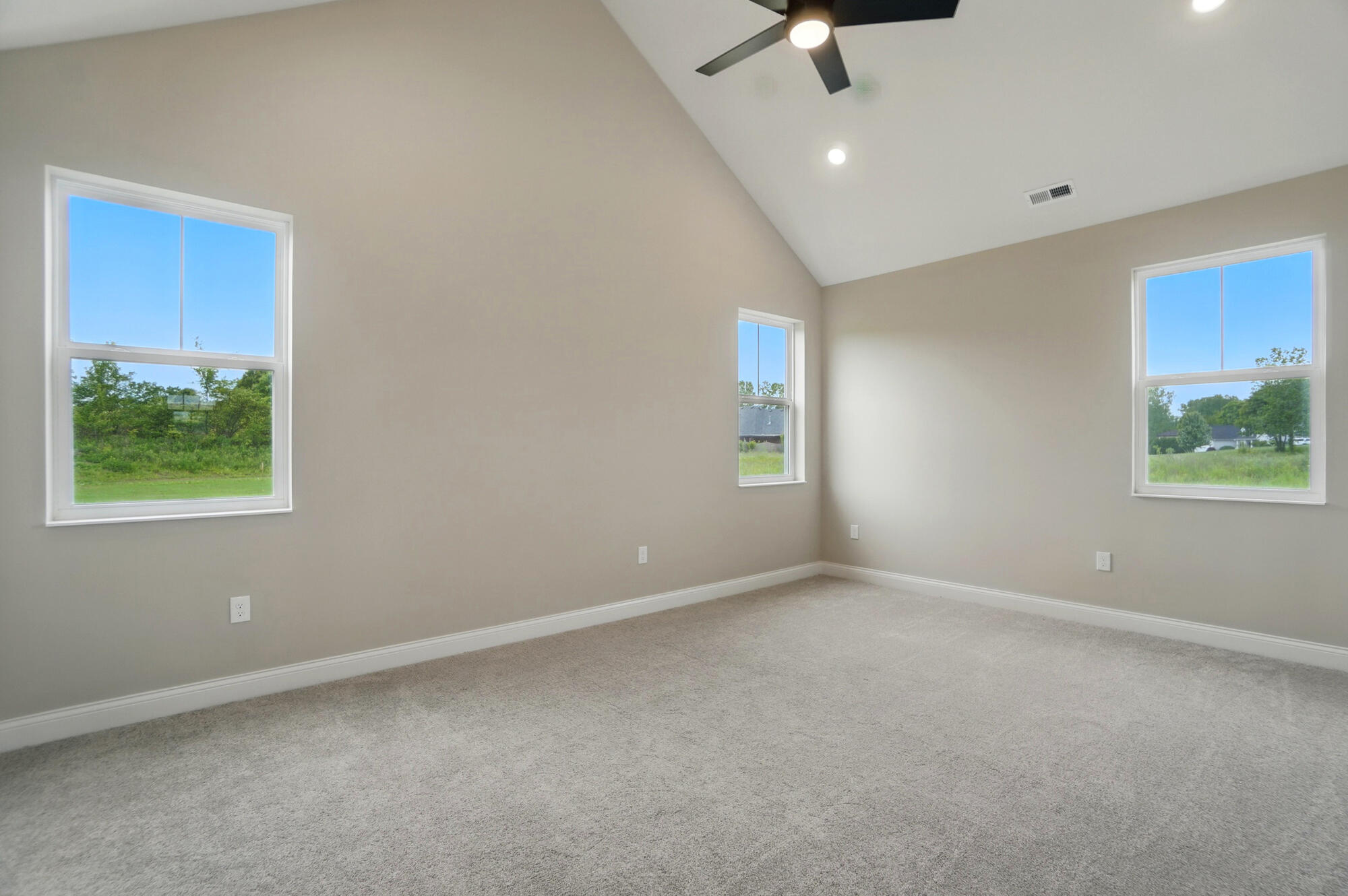 1505 Kingsgate Road, Springfield, Ohio 45503