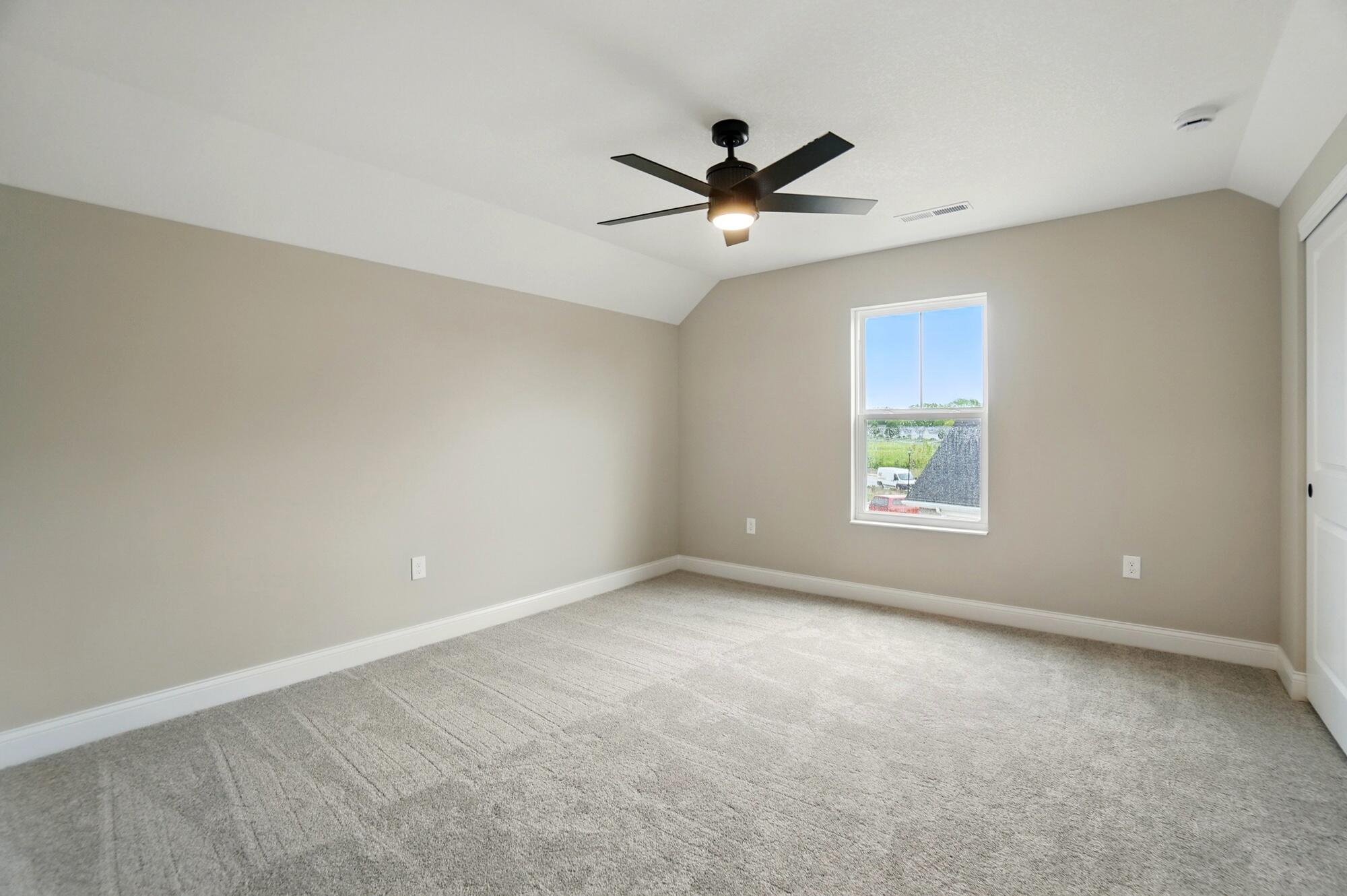 1505 Kingsgate Road, Springfield, Ohio 45503