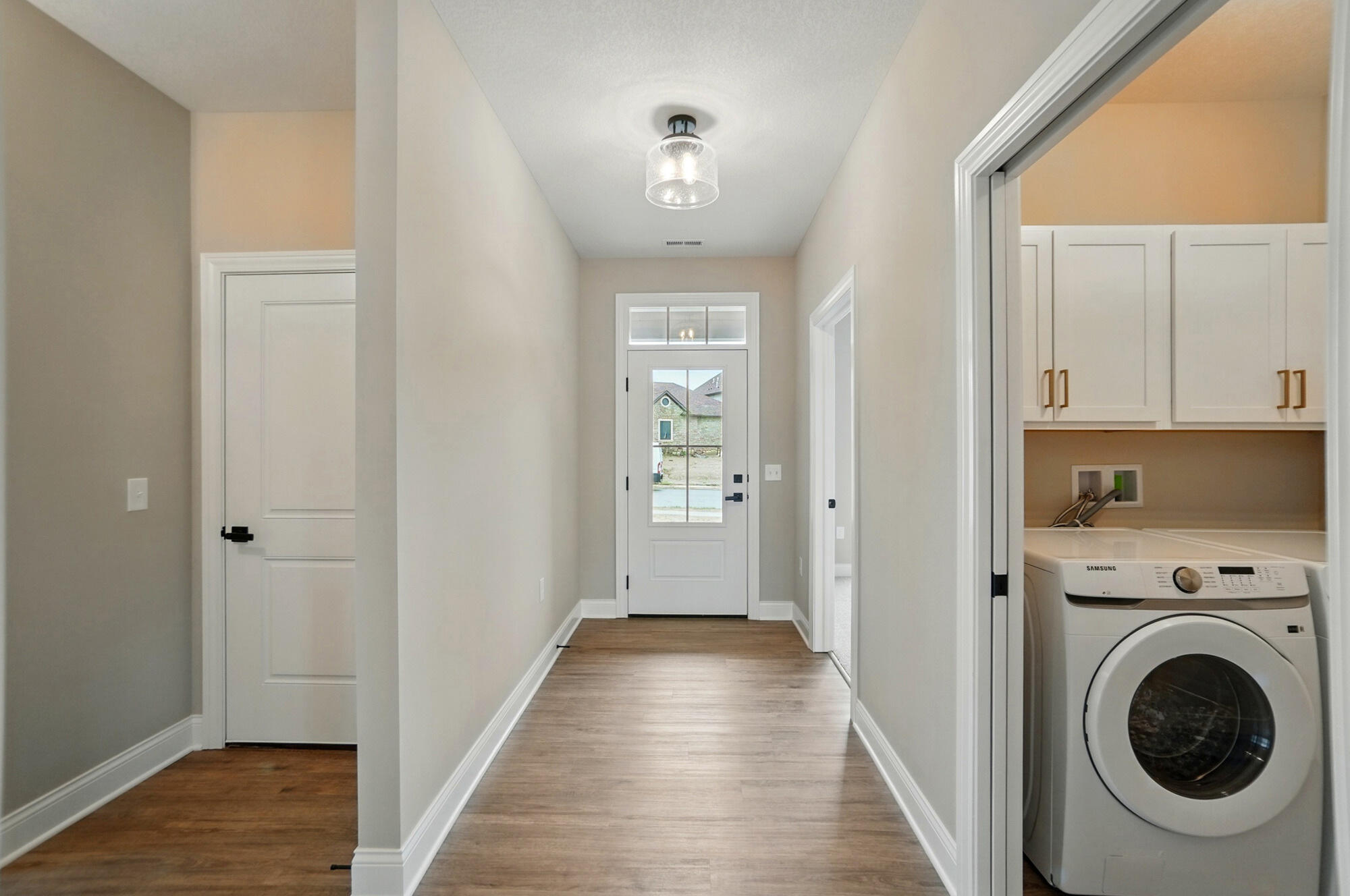 1507 Kingsgate Road, Springfield, Ohio 45502