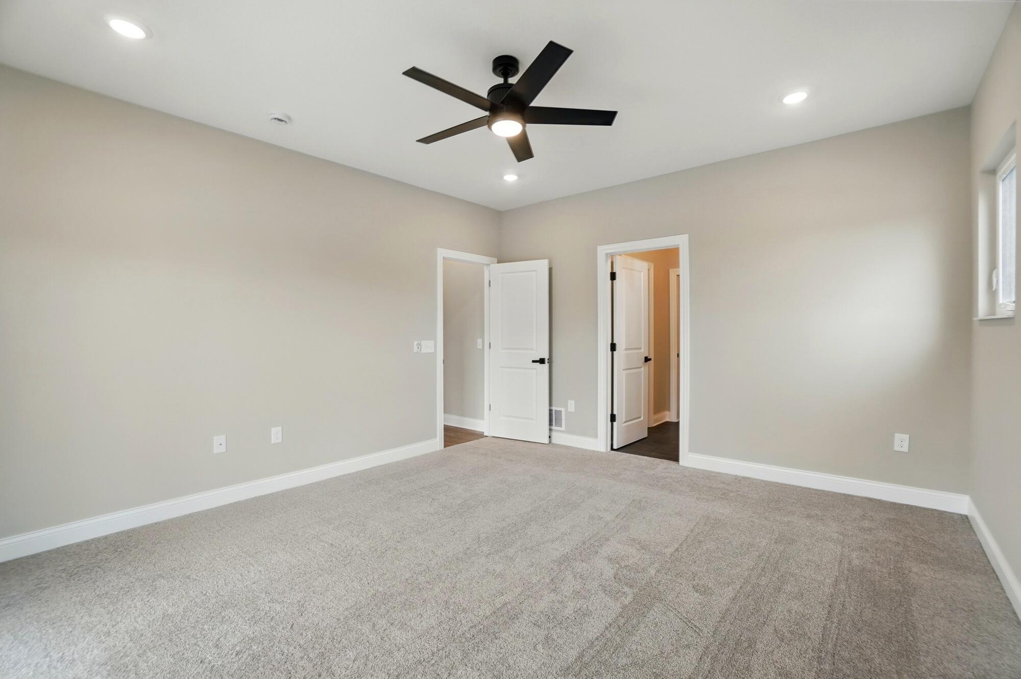 1509 Kingsgate Road, Springfield, Ohio 45502