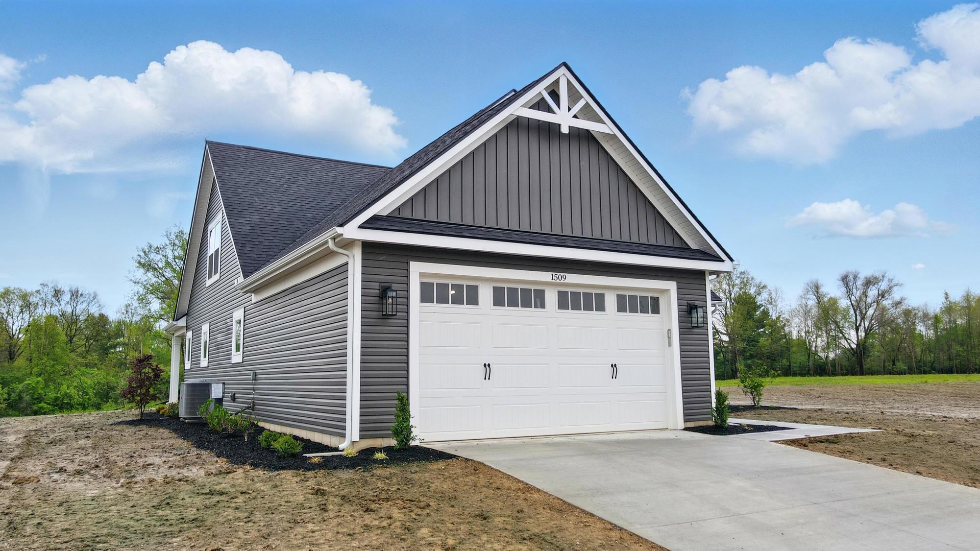 1509 Kingsgate Road, Springfield, Ohio 45502