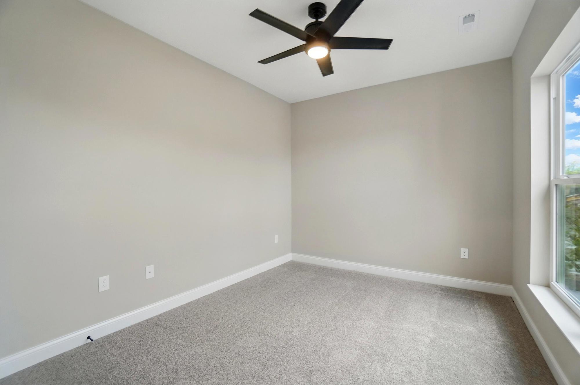 1509 Kingsgate Road, Springfield, Ohio 45502