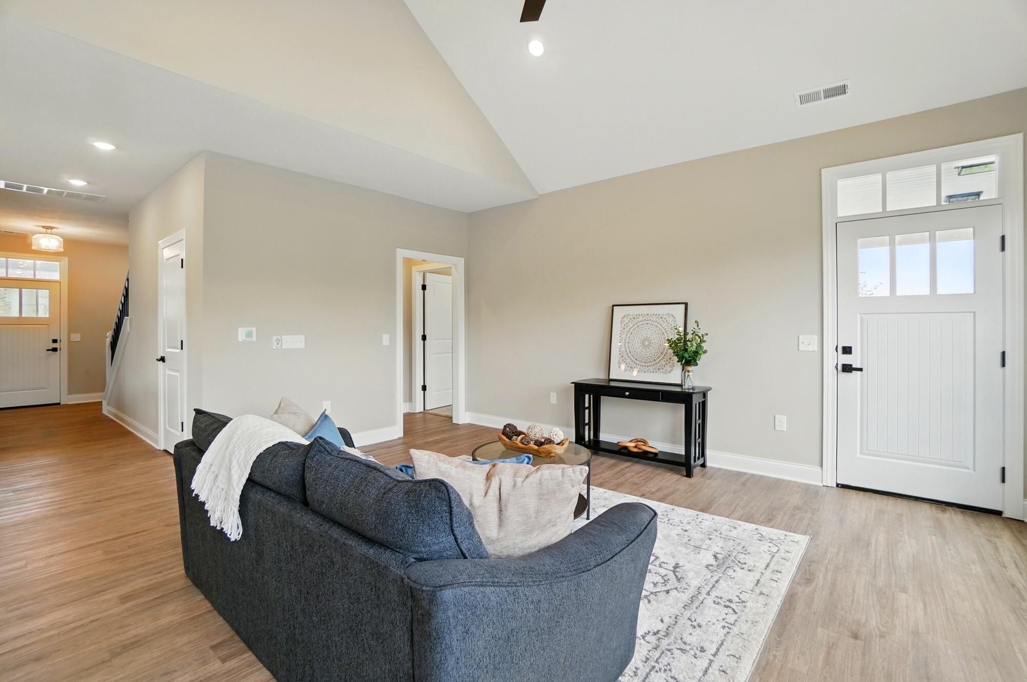 1509 Kingsgate Road, Springfield, Ohio 45502