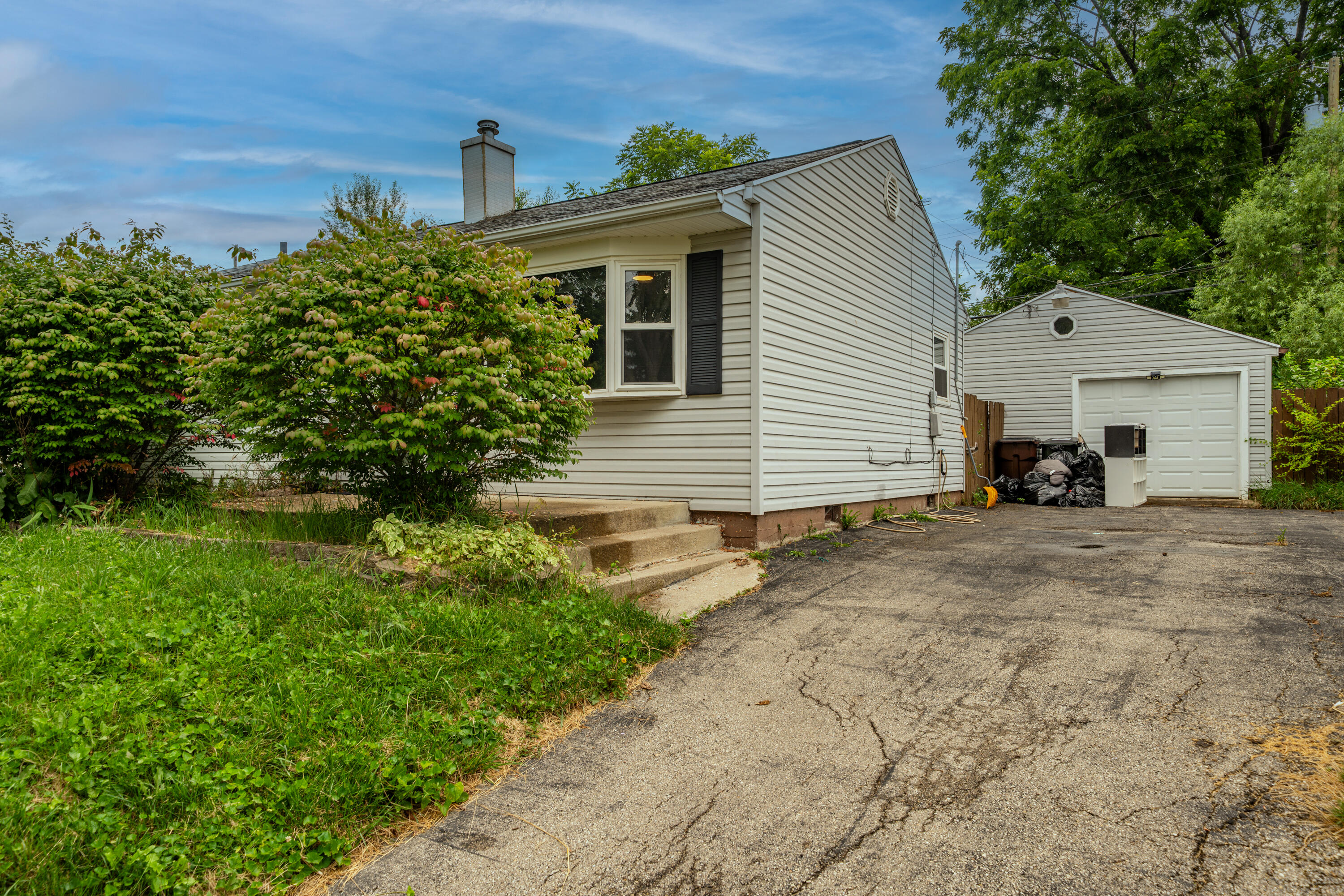 3387 Harwood Street, Kettering, Ohio 45429