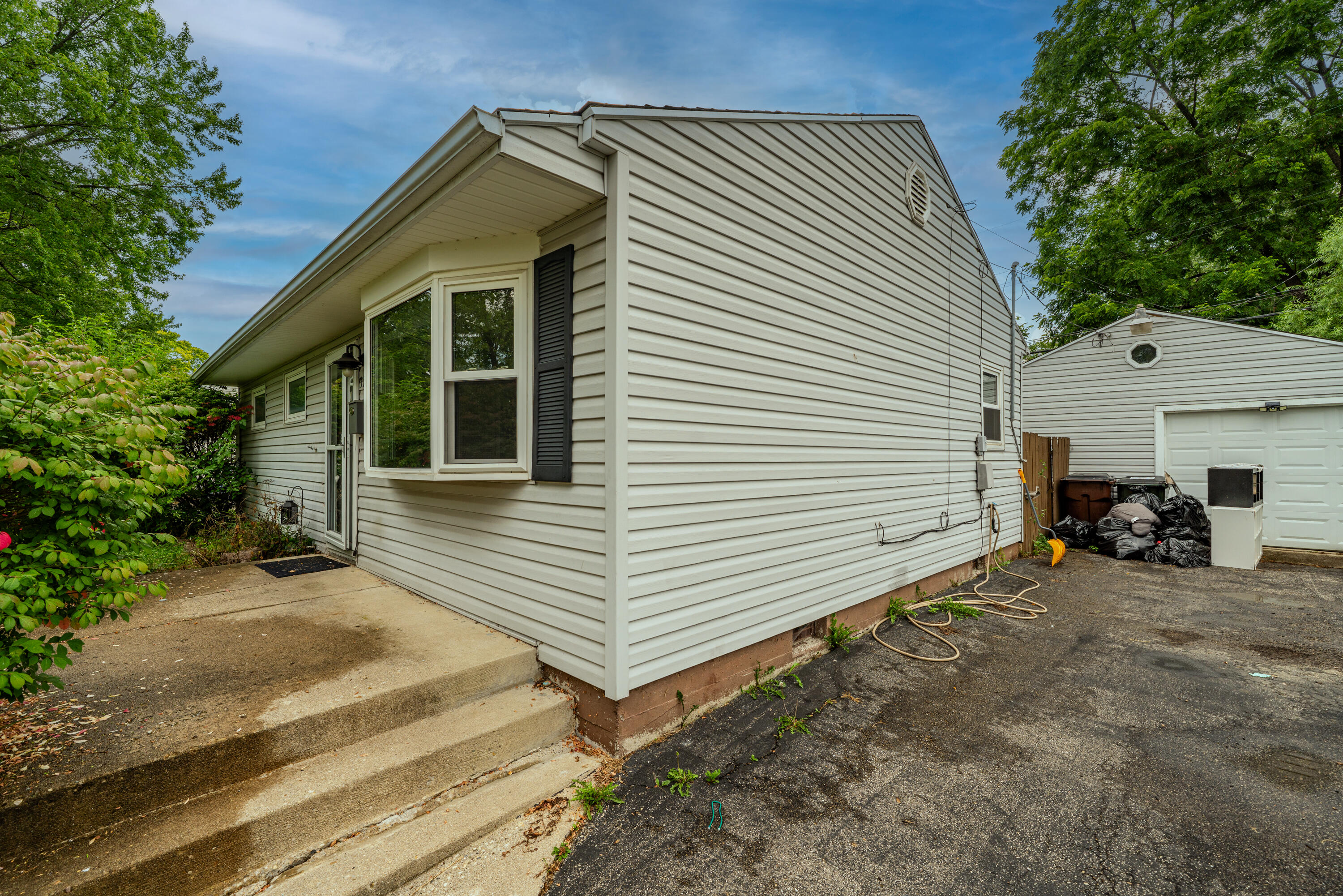 3387 Harwood Street, Kettering, Ohio 45429