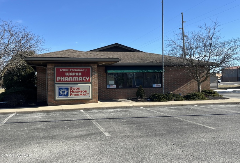 1302 Defiance Street, Wapakoneta, Ohio, ,Commercial Sale,For Sale,Defiance,306136