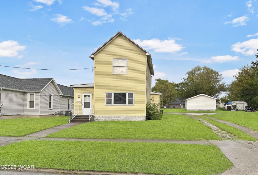 747 & 755 Oak Street, Lima, Ohio, 2 Bedrooms Bedrooms, ,1 BathroomBathrooms,Residential,For Sale,Oak,306166