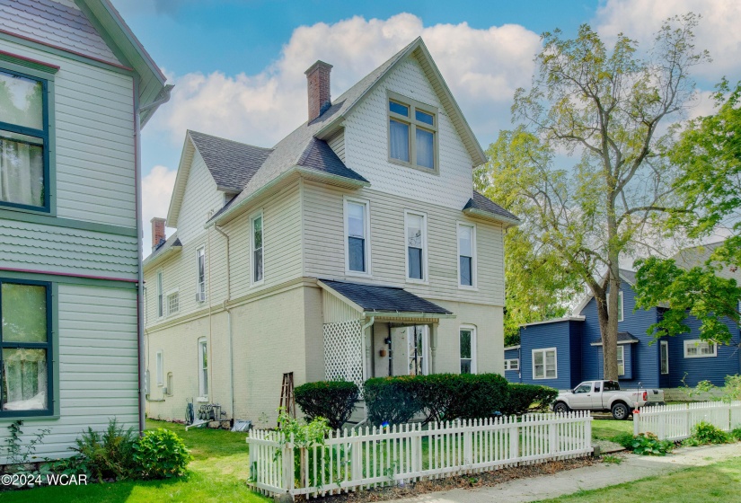 201 Lima Street, Findlay, Ohio, 4 Bedrooms Bedrooms, ,3 BathroomsBathrooms,Residential Income,For Sale,Lima,305238