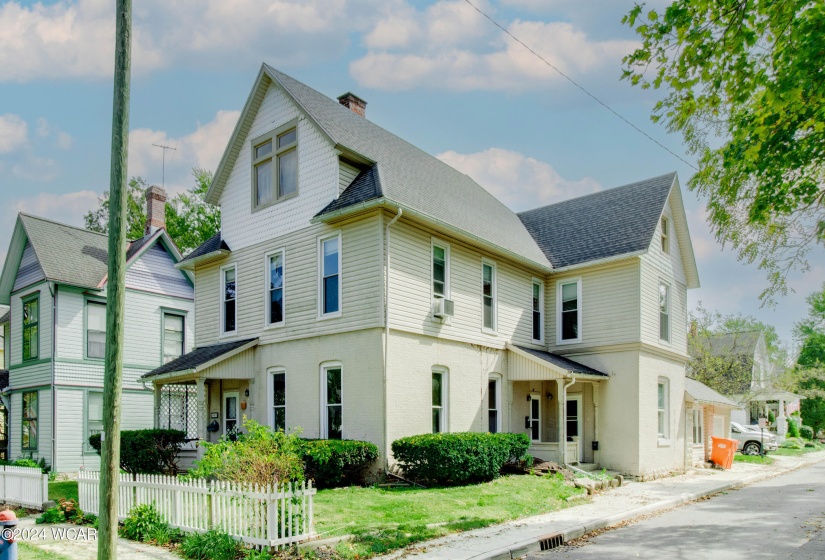 201 Lima Street, Findlay, Ohio, 4 Bedrooms Bedrooms, ,3 BathroomsBathrooms,Residential Income,For Sale,Lima,305238