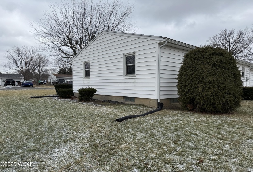 109 Howard Street, Lima, Ohio, 3 Bedrooms Bedrooms, ,2 BathroomsBathrooms,Residential,For Sale,Howard,306189