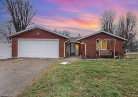 5209 Keturah Drive, Fairborn, Ohio 45324, 3 Bedrooms Bedrooms, ,2 BathroomsBathrooms,Residential,For Sale,Keturah,1036718