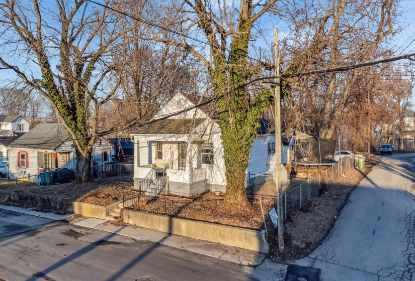 318LindenAve-73