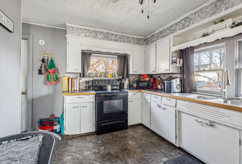 318LindenAve-82