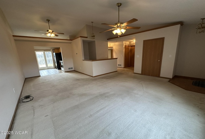 140 B Hartford Court, Lima, Ohio, 2 Bedrooms Bedrooms, ,1 BathroomBathrooms,Residential,For Sale,B Hartford,306183