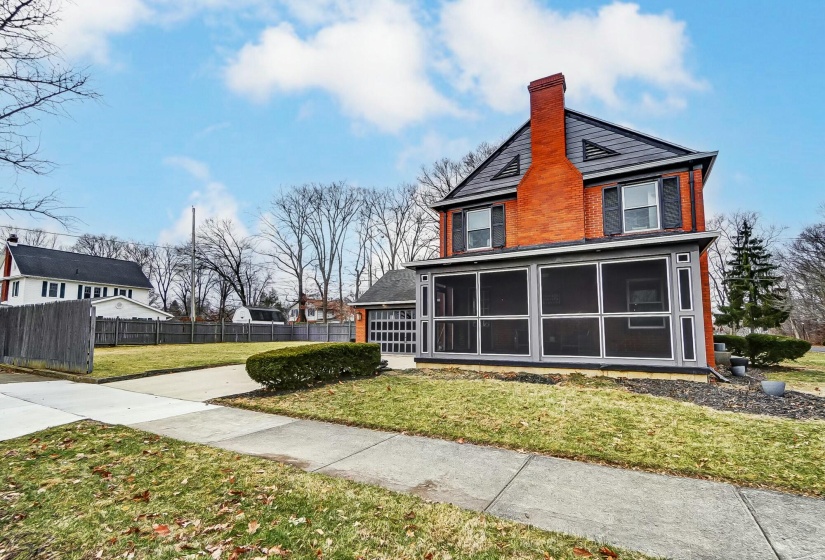 351 N Broadmoor Boulevard