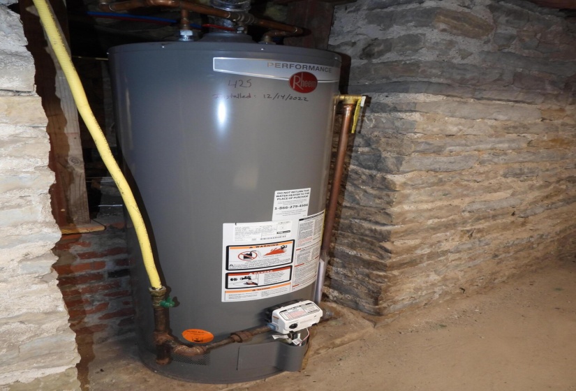 425 Hot Water Heater