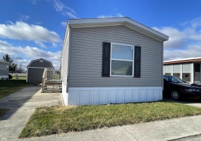 12015 Holly Avenue, Lakeview, Ohio 43331, 2 Bedrooms Bedrooms, ,2 BathroomsBathrooms,Residential,For Sale,Holly,1036788