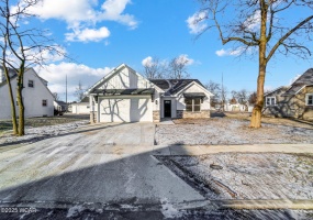 327 Vine Street, Van Wert, Ohio, 3 Bedrooms Bedrooms, ,2 BathroomsBathrooms,Residential,For Sale,Vine,306240