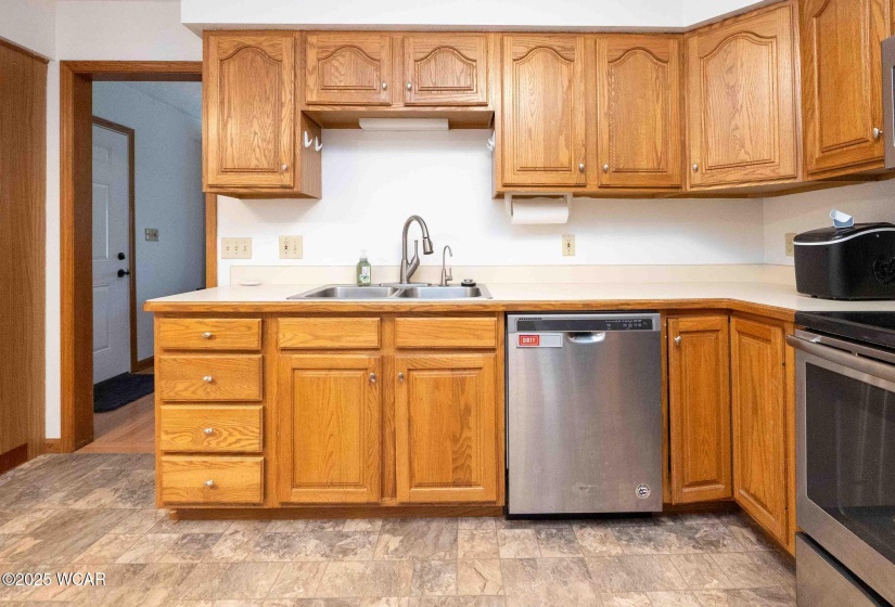 110 Sally Lane, Bluffton, Ohio, 3 Bedrooms Bedrooms, ,3 BathroomsBathrooms,Residential,For Sale,Sally,306249