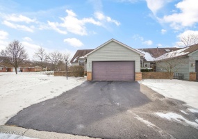 2257 Quail Lake Road, Findlay, Ohio, 2 Bedrooms Bedrooms, ,2 BathroomsBathrooms,Residential,For Sale,Quail Lake,306118