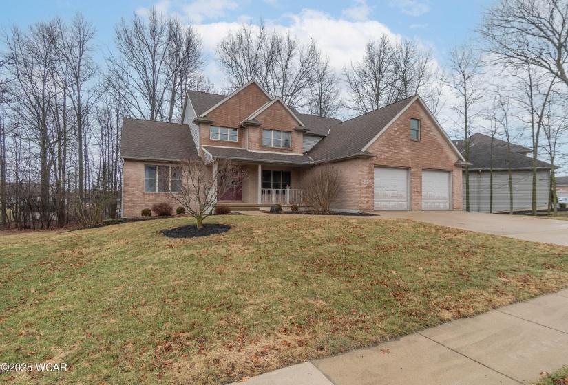 204 Peridot Drive, Anna, Ohio, 4 Bedrooms Bedrooms, ,3 BathroomsBathrooms,Residential,For Sale,Peridot,306288