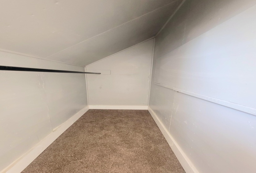 2nd closet Bedroom 2