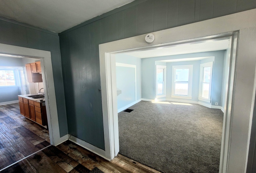 Foyer to LR & Kitchen