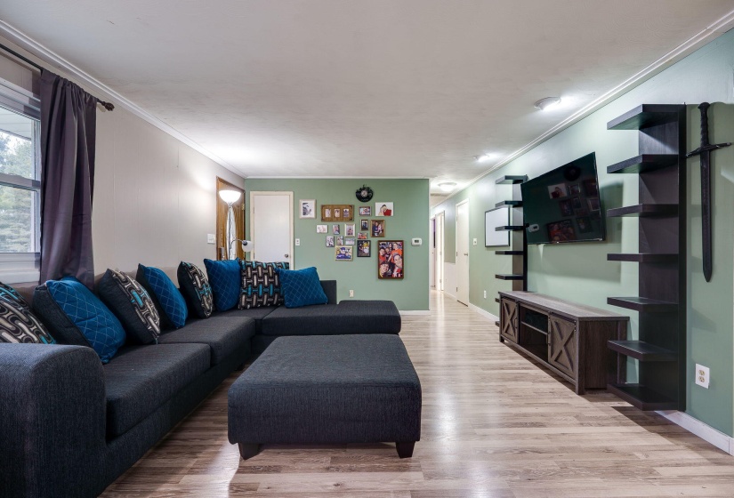 11-web-or-mls-3715-west-dr